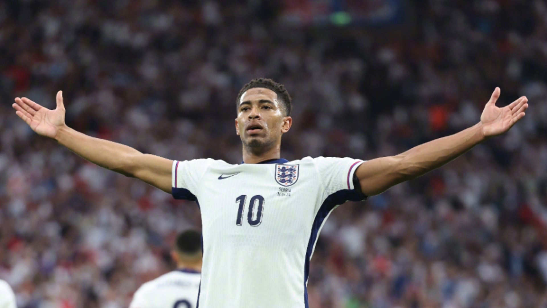 布冯：意大利国家队已经展现出了复苏和积极的迹象（布冯：意大利队已显现复苏势头与积极气象）