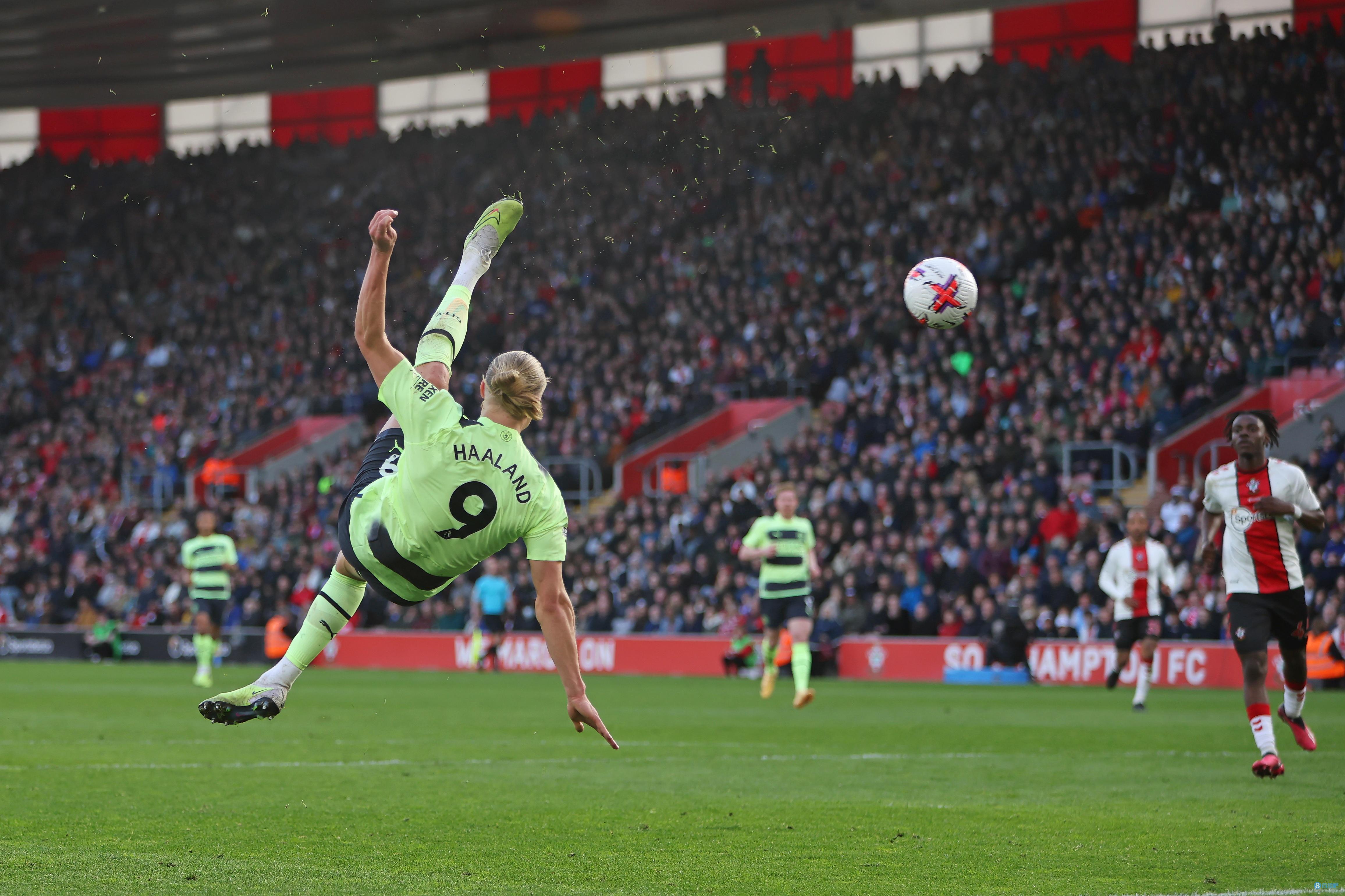 2-2战平切尔西，卡拉巴赫首次在欧战对阵英格兰球队拿分（与切尔西2-2战平，卡拉巴赫欧战对英格兰队首获积分）