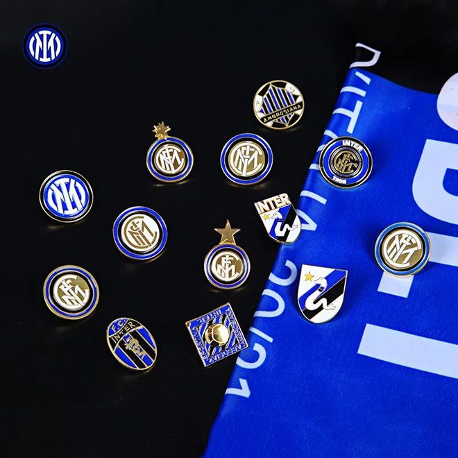 很明显，哈维＞哈维阿隆索[祈祷][good] 拉...（显而易见：哈维比哈维阿隆索更强[祈祷][good]...）