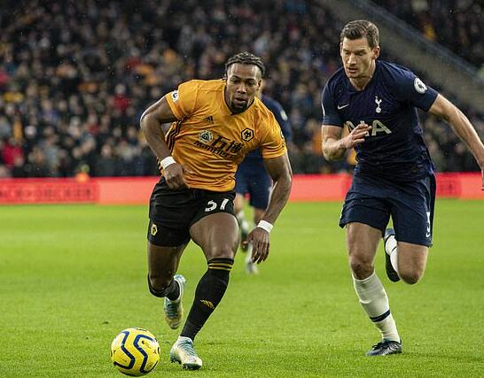 形势不妙！雄鹿7连败现存联盟最长，排名跌至东部第11（警报拉响！雄鹿吞下7连败成联盟现役最长，东部排名跌至第11）